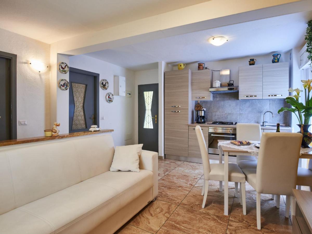 Apartment Casa Del Pergulin - Lmz325 By Interhome Verceia Exterior foto